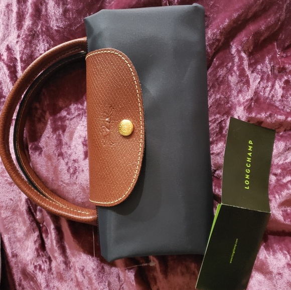 Longchamp Le Pliage Travel Tote 11.7 x 13.8 x 9 - Picture 8 of 8